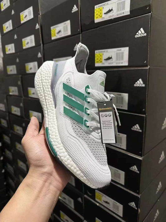 Adidas Ultraboost light 2.0
